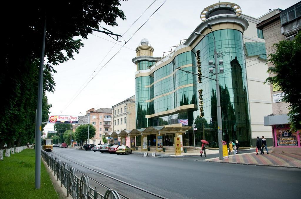 Apartmán Проспект Космонавтів 42 Vinnycja Exteriér fotografie